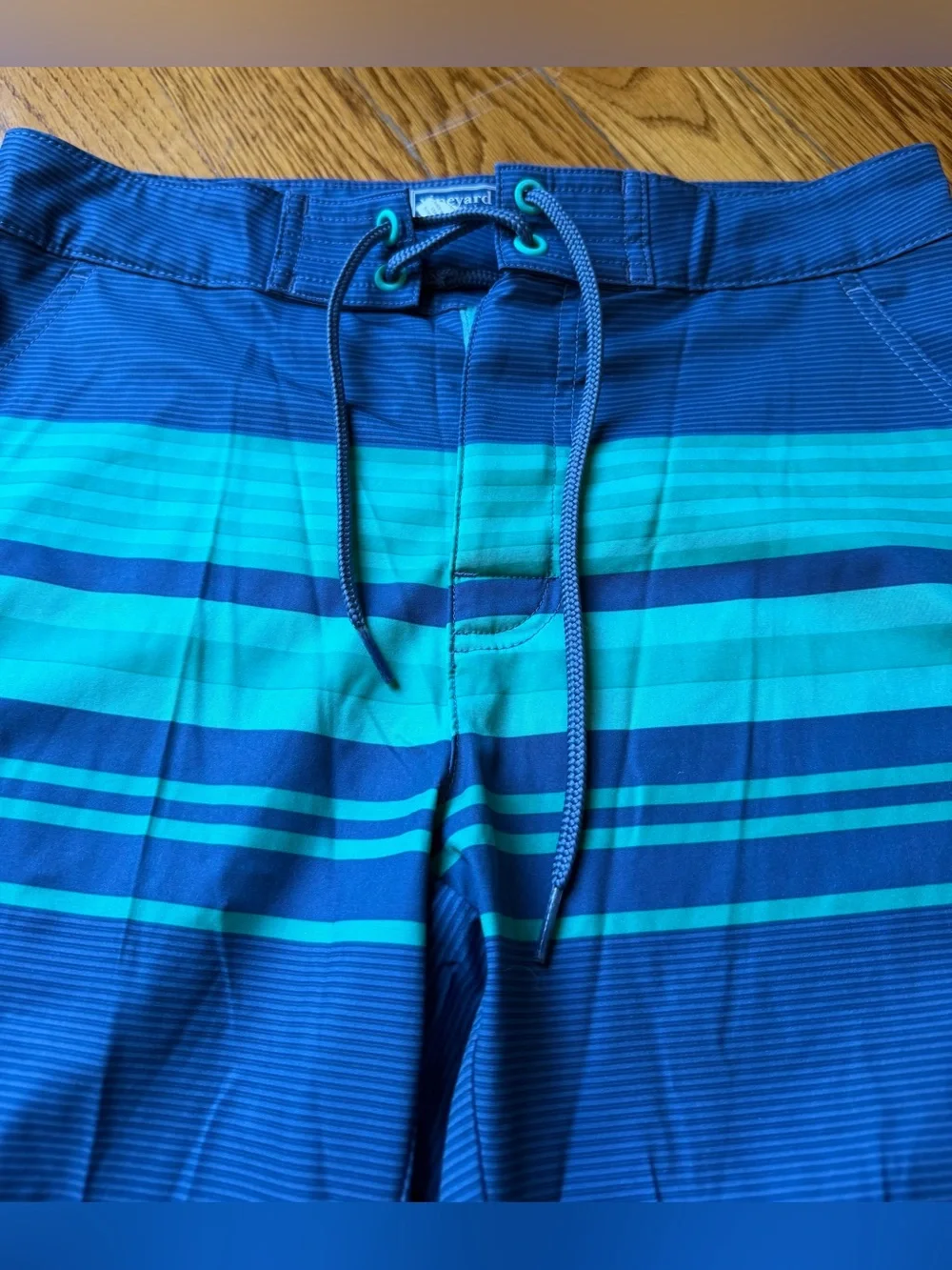 Vineyard Vines Performance Board Shorts Striped Blue Teal Men’s 28
